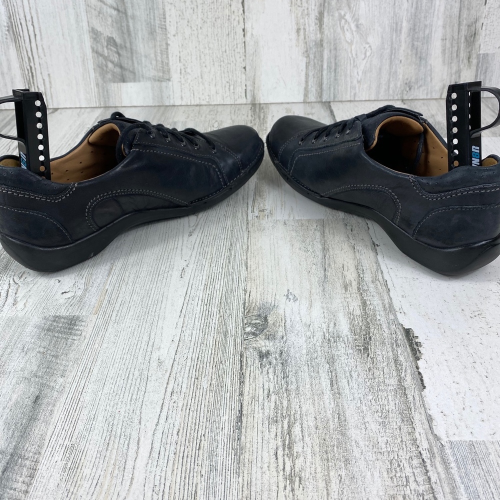 Clarks Unstructured Size 7 - image 5